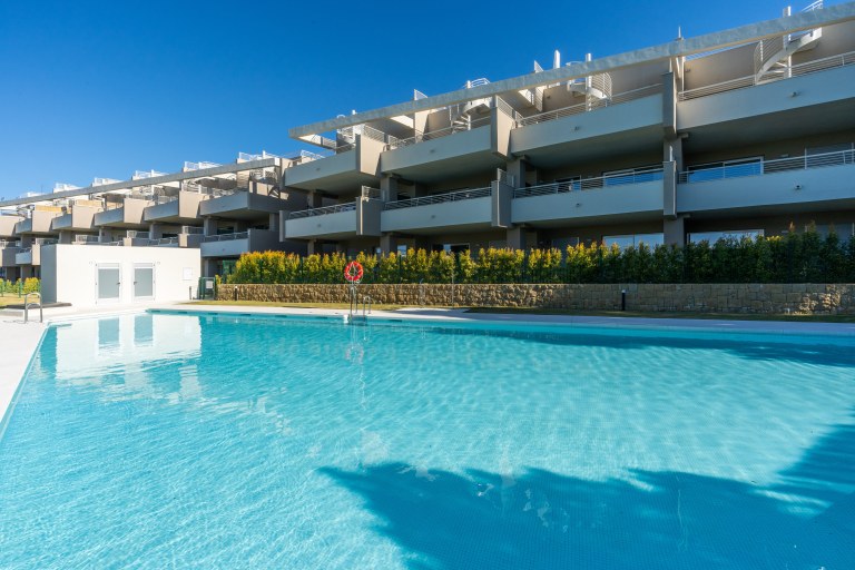 Urbanización Estepona Golf, Avenida del Arte S/N,