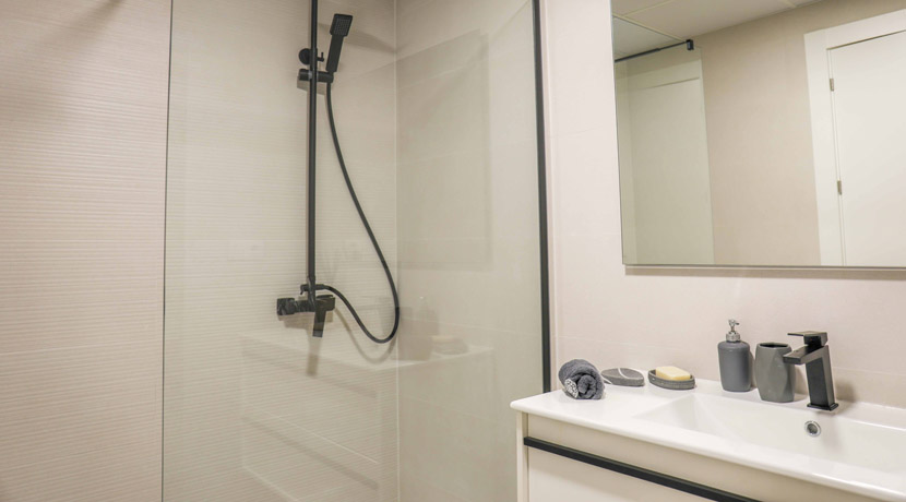 Appartement met privetuin in La Sella, Denia