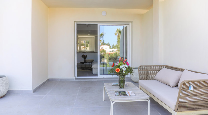 Appartement met privetuin in La Sella, Denia