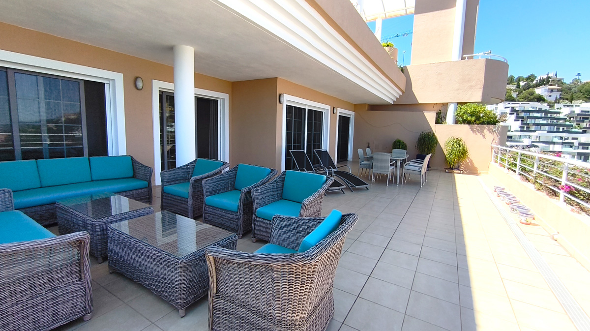 Appartement met zeezicht in La Sella