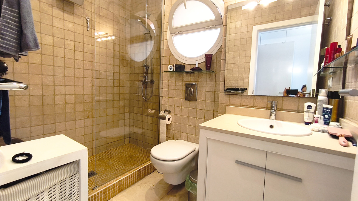 Appartement met zeezicht in La Sella