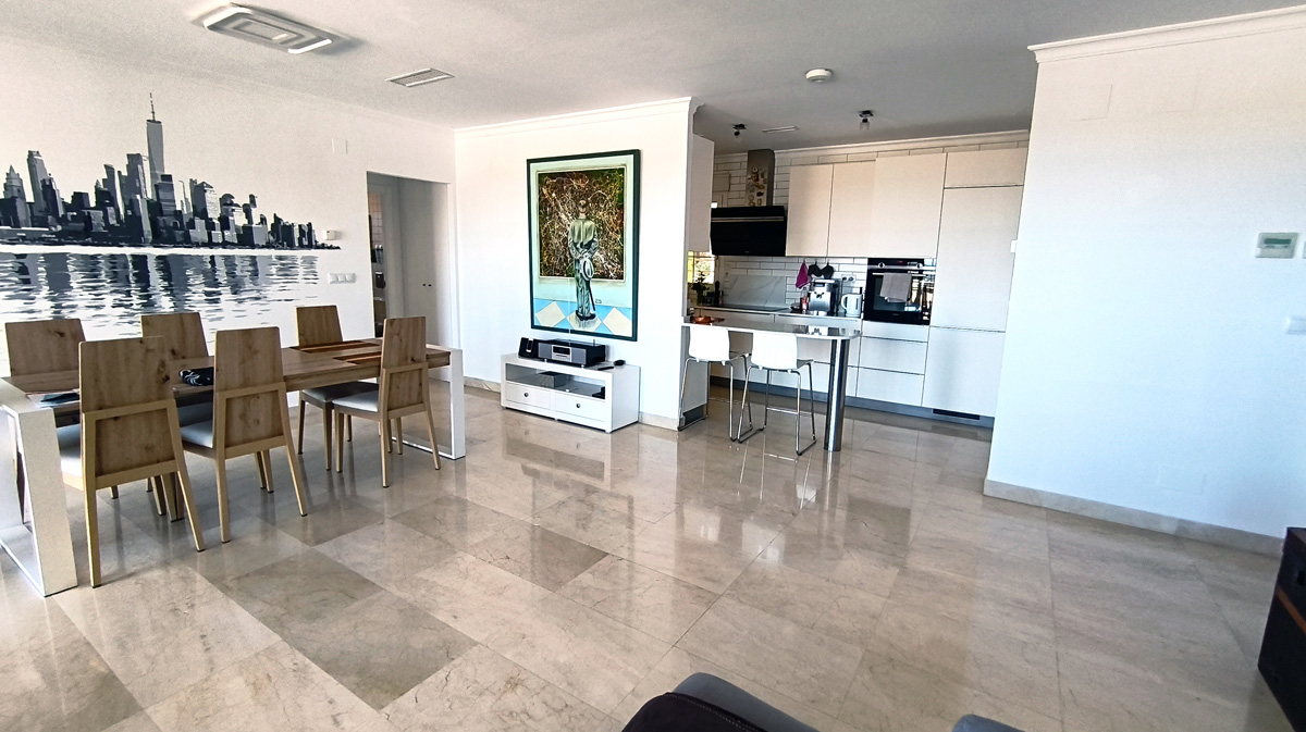 Appartement met zeezicht in La Sella