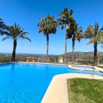 Hoekappartement met zeezicht in La Sella