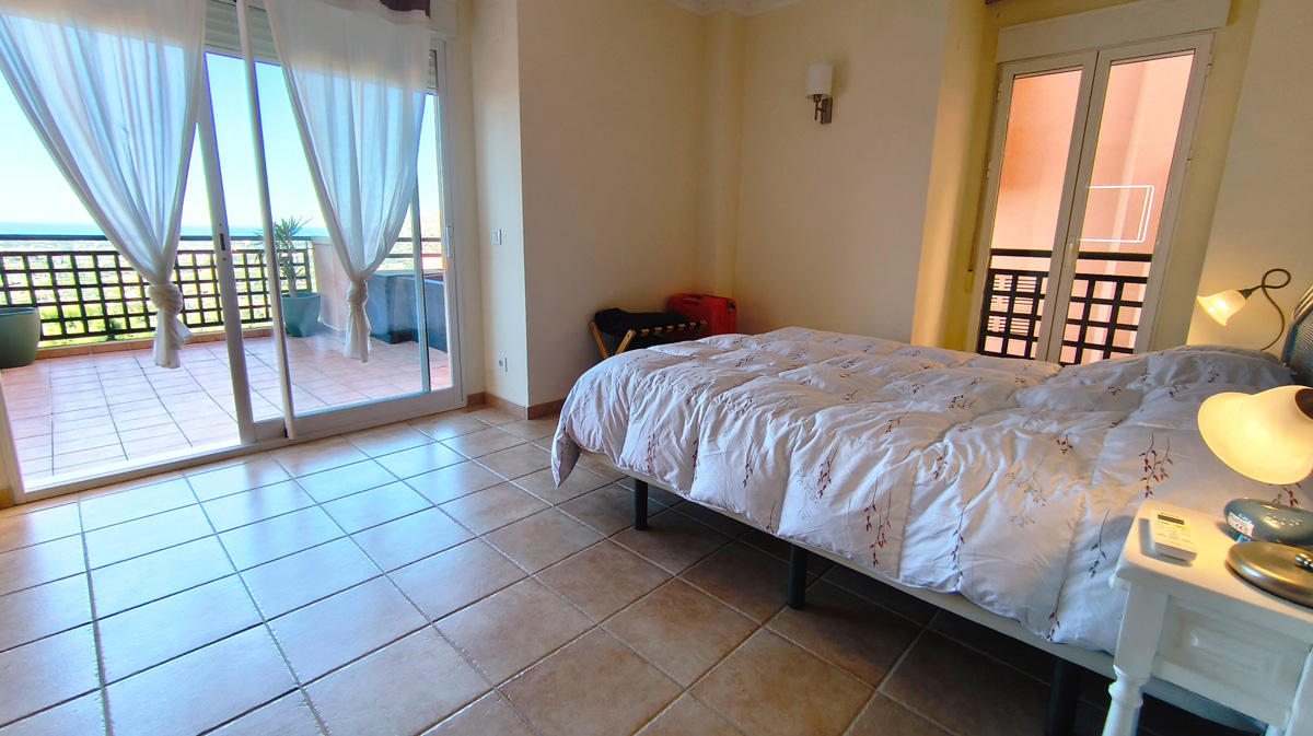 Appartement met zeezicht in La Sella
