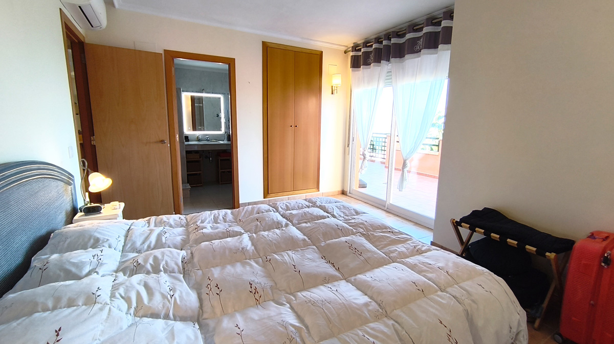 Appartement met zeezicht in La Sella