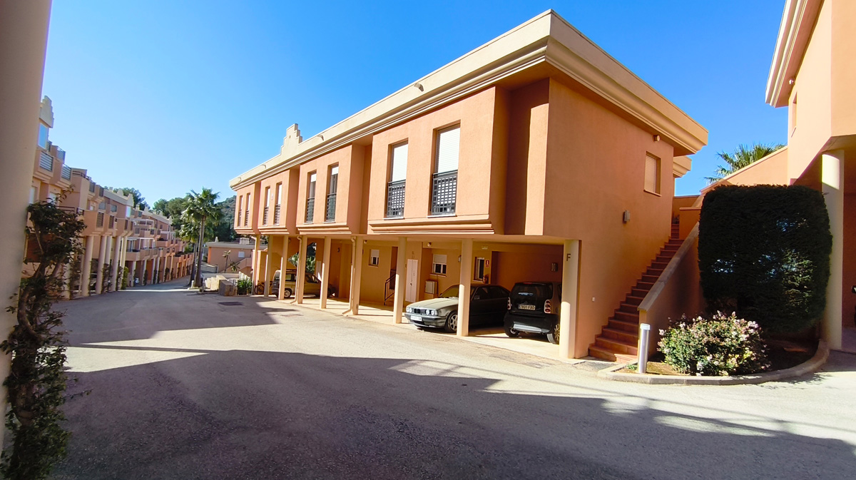 Appartement met zeezicht in La Sella