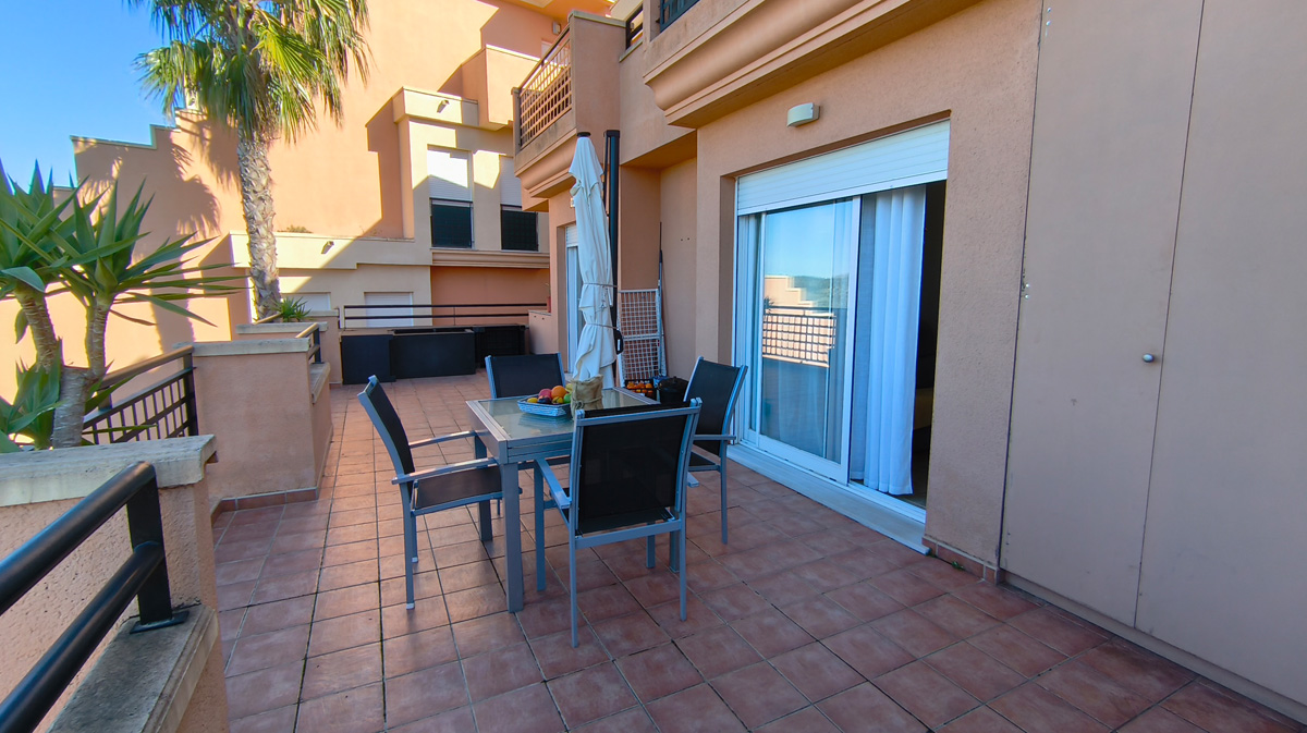 Appartement met zeezicht in La Sella