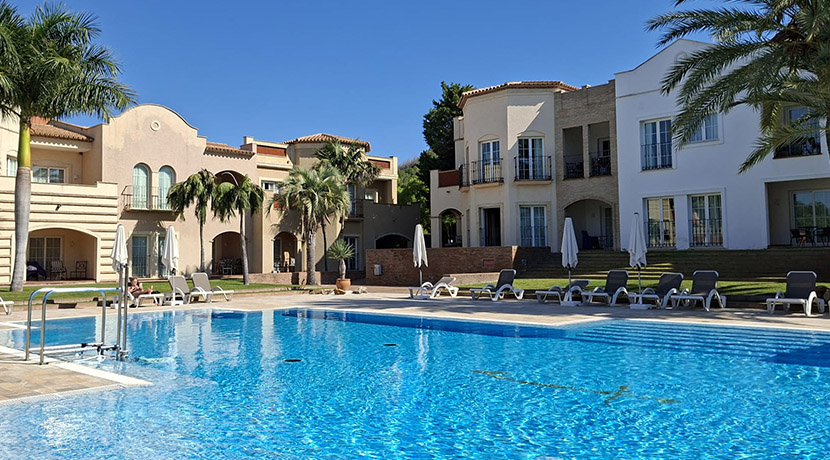 Appartement aan golfbaan in La Sella