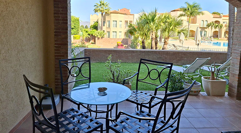 Appartement aan golfbaan in La Sella