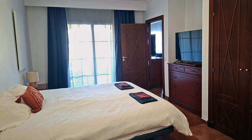 Appartement aan golfbaan in La Sella