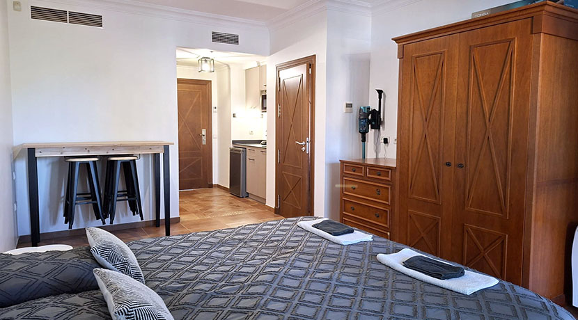Appartement aan golfbaan in La Sella