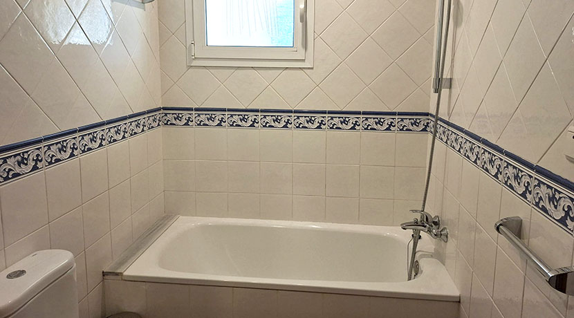 Appartement aan golfbaan in La Sella