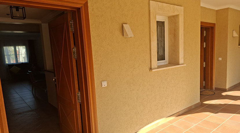 Appartement aan golfbaan in La Sella