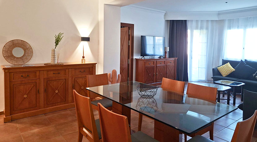 Appartement aan golfbaan in La Sella