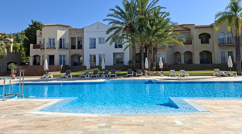 Appartement aan golfbaan in La Sella