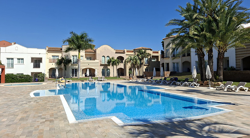 Appartement aan golfbaan in La Sella