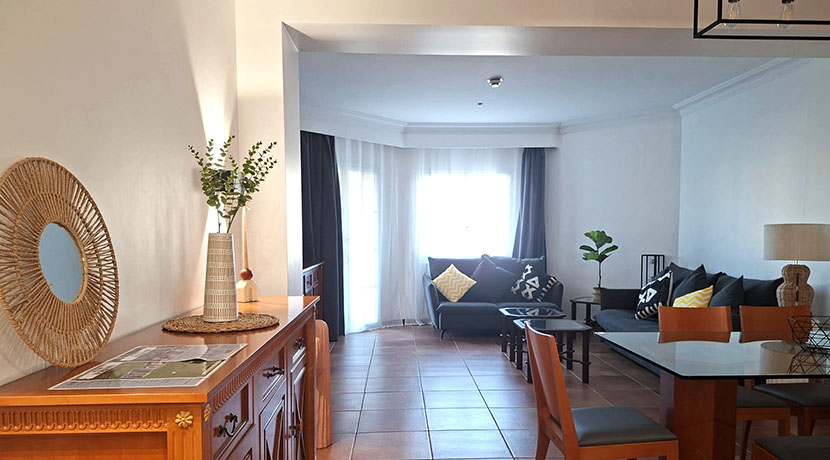 Appartement aan golfbaan in La Sella