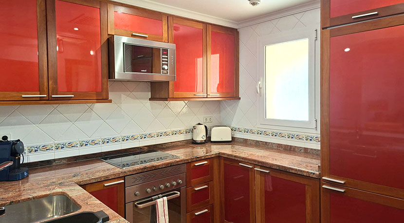 Appartement aan golfbaan in La Sella