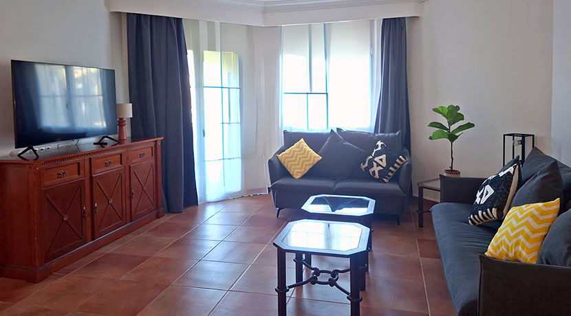 Appartement aan golfbaan in La Sella