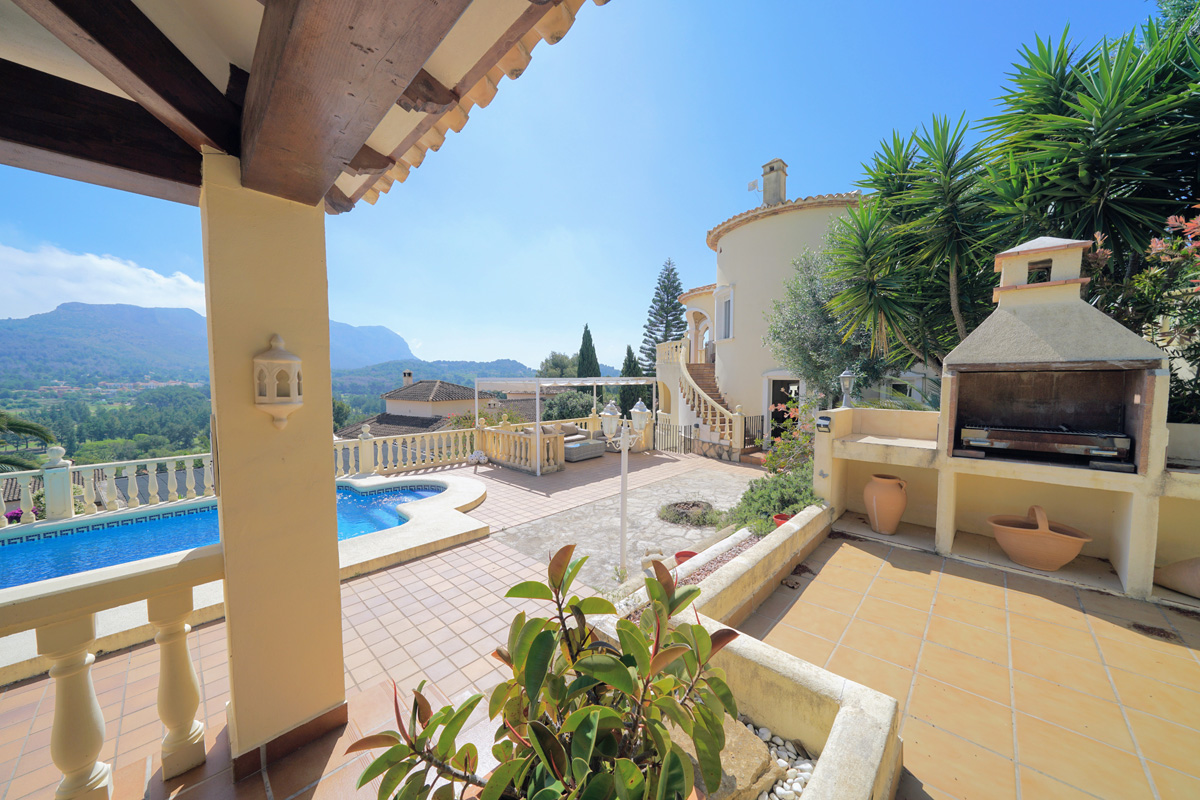 Villa met golfzicht in La Sella