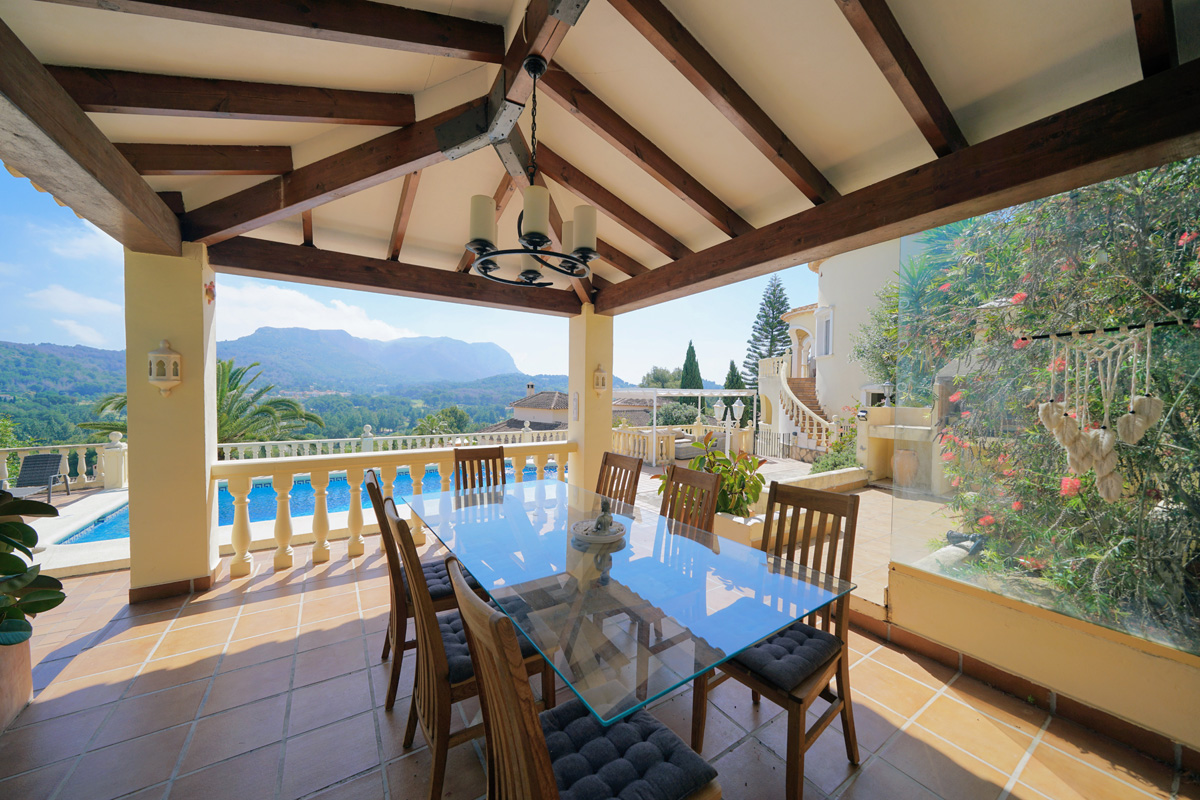 Villa met golfzicht in La Sella